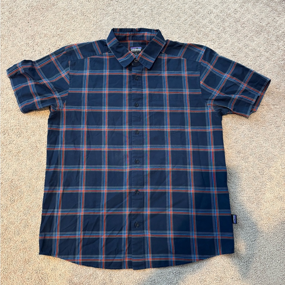 Patagonia Men’s Go-To Short Sleeve Button Down Shirt Medium